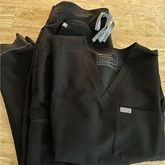 Figs Scrub Set - Picture 2 of 9